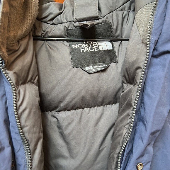 Used North Face Men’s Large Hyvent - Picture 12 of 16